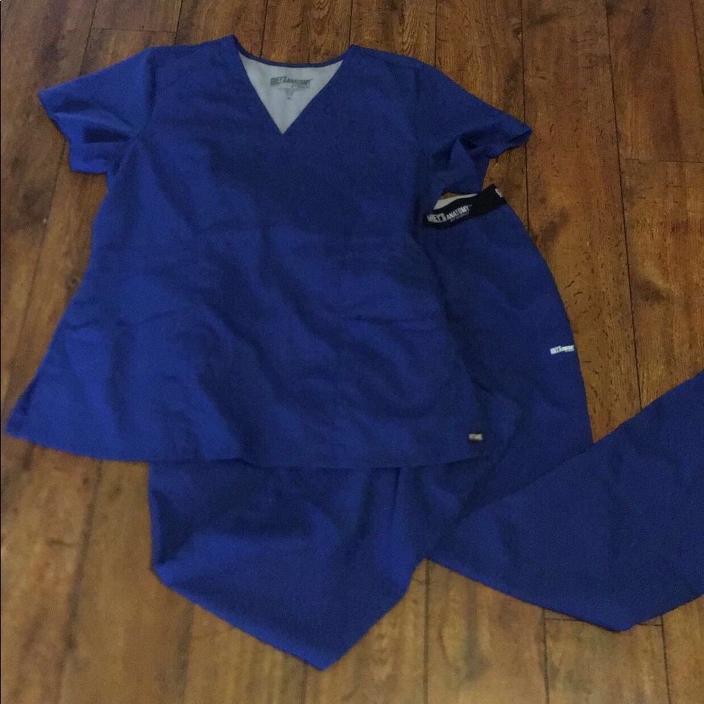 Greys anatomy XL galaxy blue scrub set